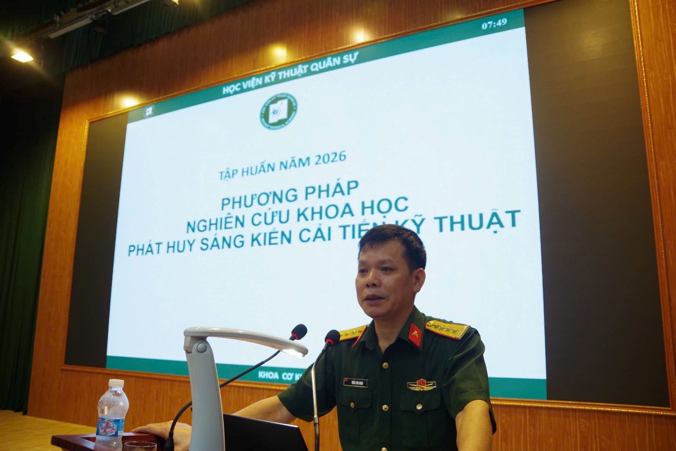 Trường Cao đẳng Kỹ thuật quân sự 1 tổ chức Hội nghị tập huấn Phương pháp nghiên cứu khoa học năm 2026