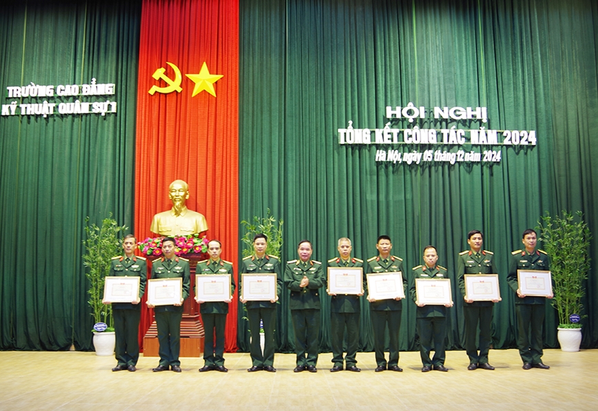 Trường Cao đẳng Kỹ thuật Quân sự 1 hoàn thành toàn diện các mặt công tác